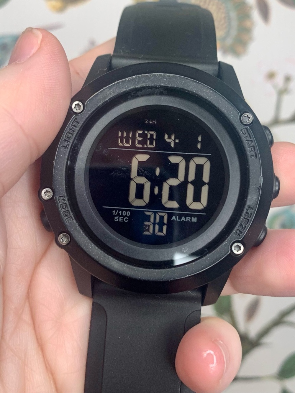 ⌚️ CKE Men’s Watch – Water Resistant 5ATM – Sporty & Reliable! LIKE NEW